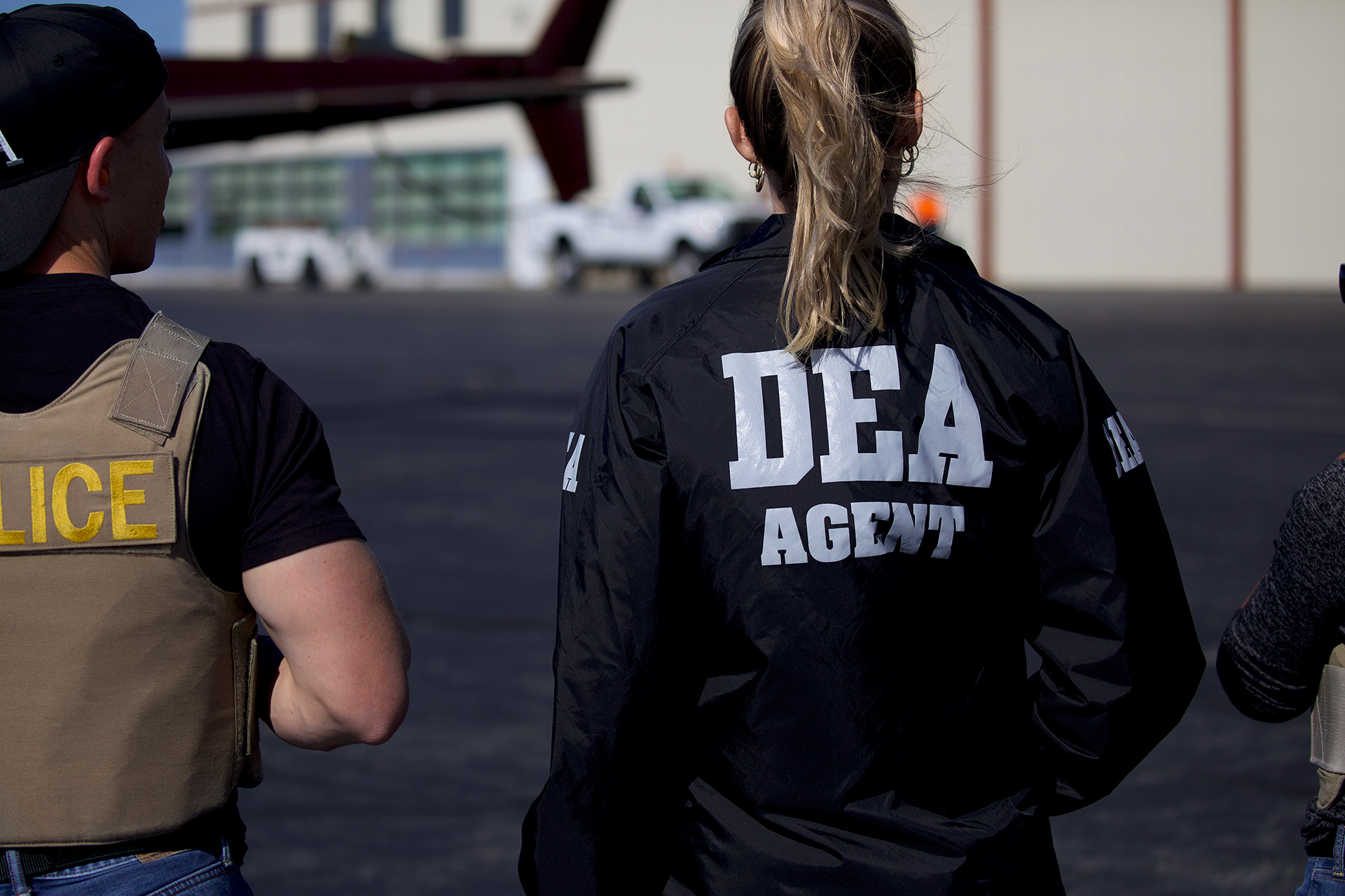 Dea agent uniform